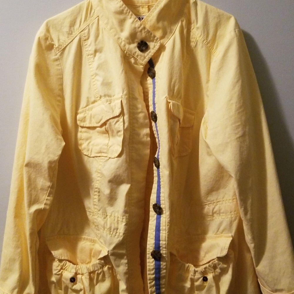 Beautiful yellow jacket